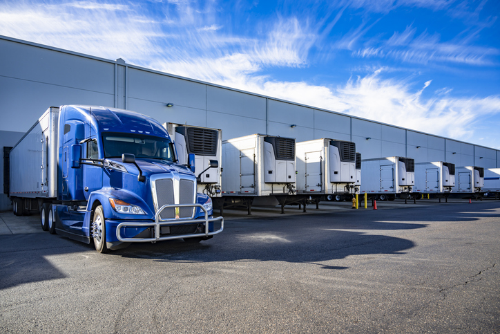 Transportation companies in Miami often face cash flow challenges due to delayed customer payments, rising fuel costs, and ongoing operational expenses. Learn the key differences between freight factoring and business lines of credit, including qualification requirements, funding speed, scalability, and costs, to determine which financing solution best supports your trucking, logistics, or freight business growth.